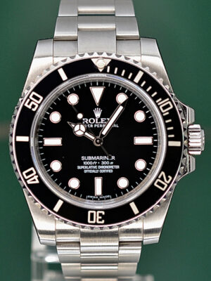 Submariner 114060 NO Date Ceramic UNWORN New Card Box&papers